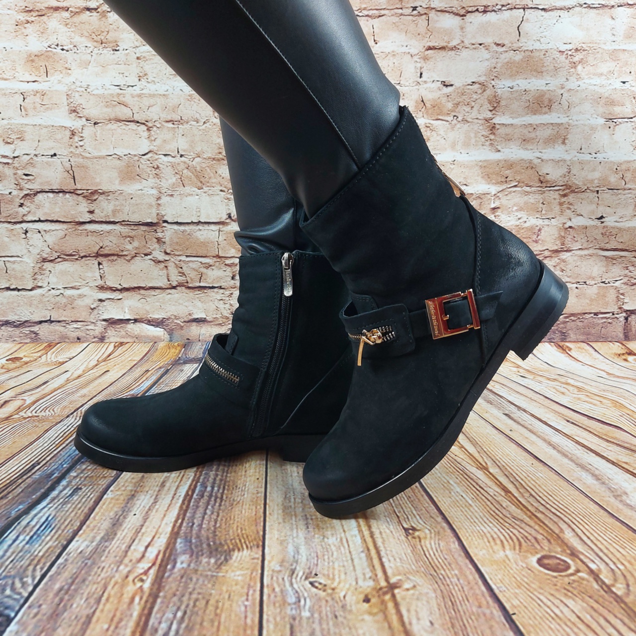 Черевики жіночі зимові Leader Style 2310 чорні замша низький хід