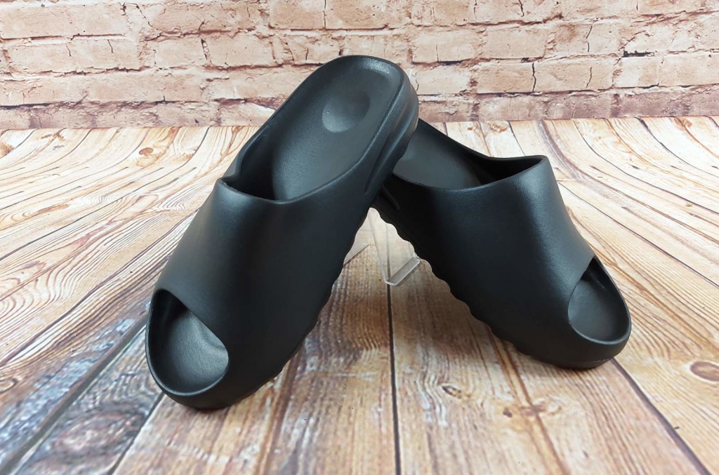 Шльопанці жіночі чорні EVA Slider Yeezy 5127-11, останній 41 розмір