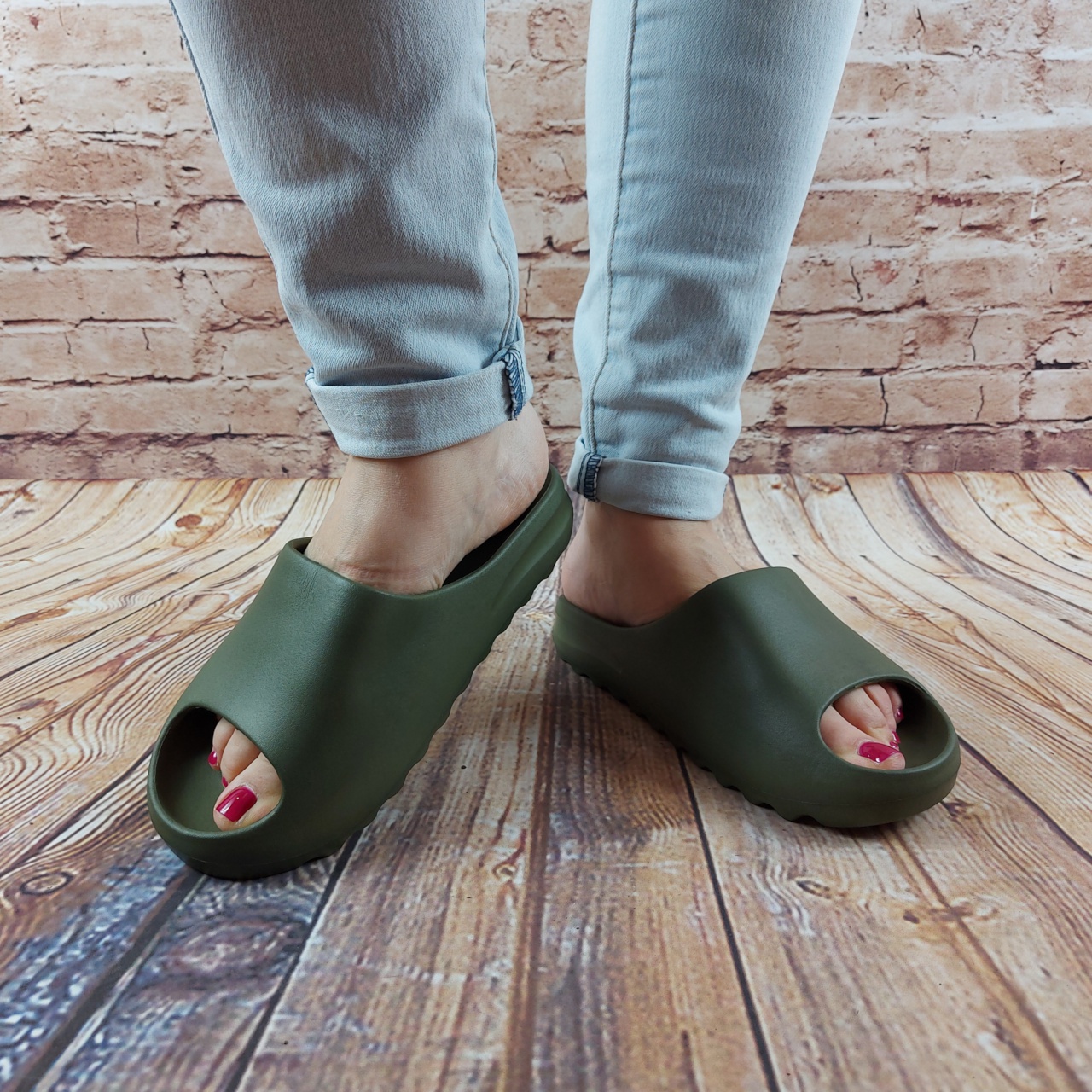 Шльопанці жіночі зелені EVA Slider Yeezy 5127-19, розміри 38,41