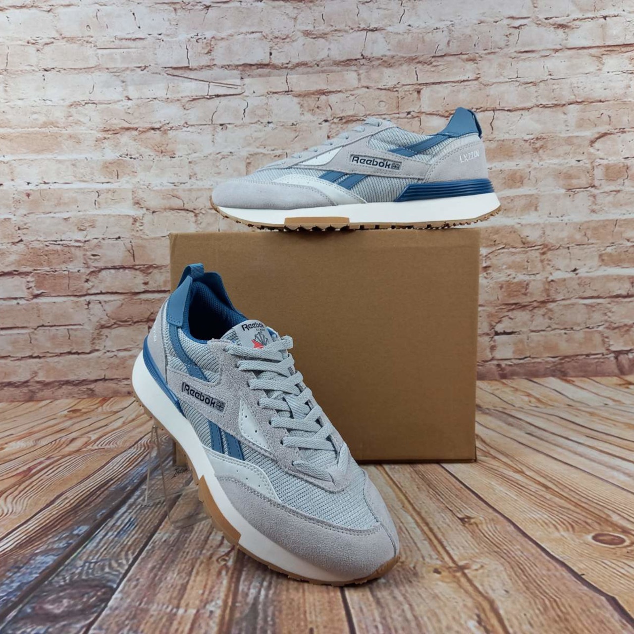 Кросівки чоловічі Reebok 770-7 сірі текстиль